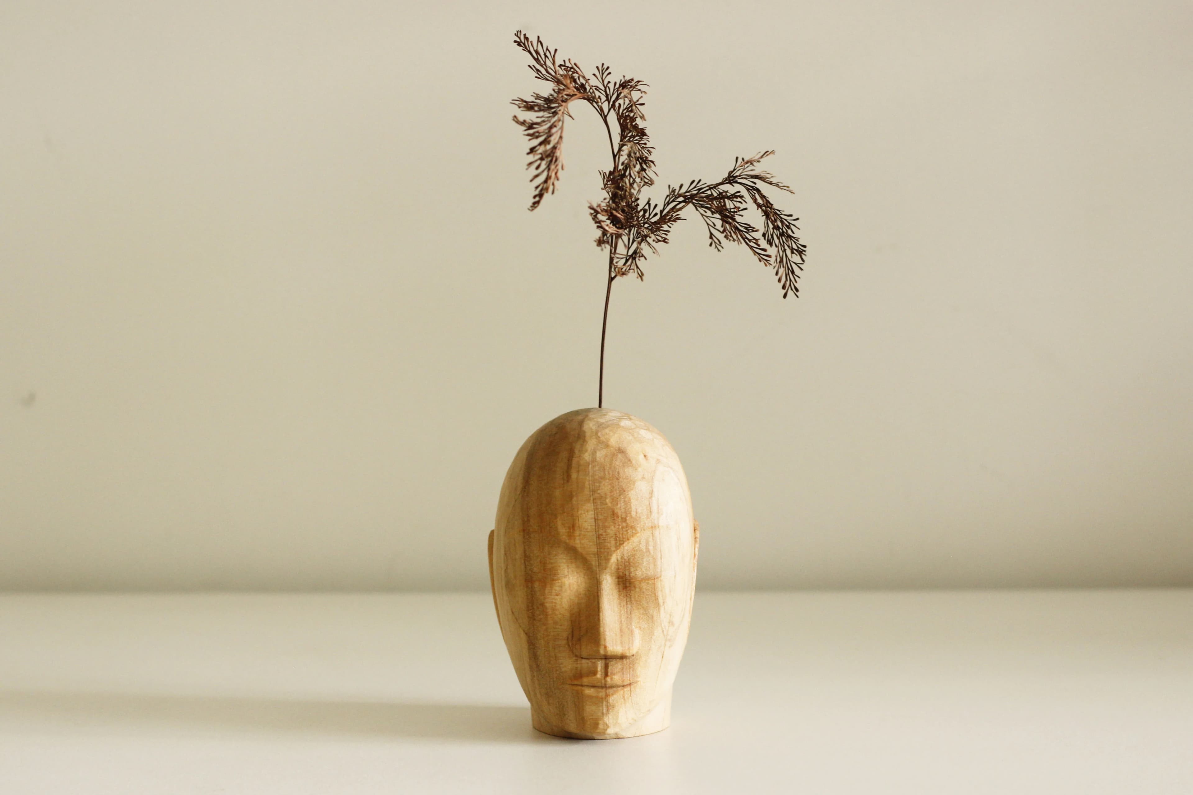 Detalhe de peça entalhada